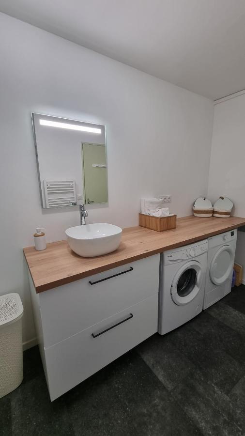 Studio Babylone - Parking & Wifi ชาร์ตร ภายนอก รูปภาพ